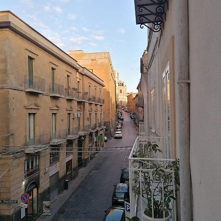 384 Guesthouse Rooms & Suite Энна Экстерьер фото