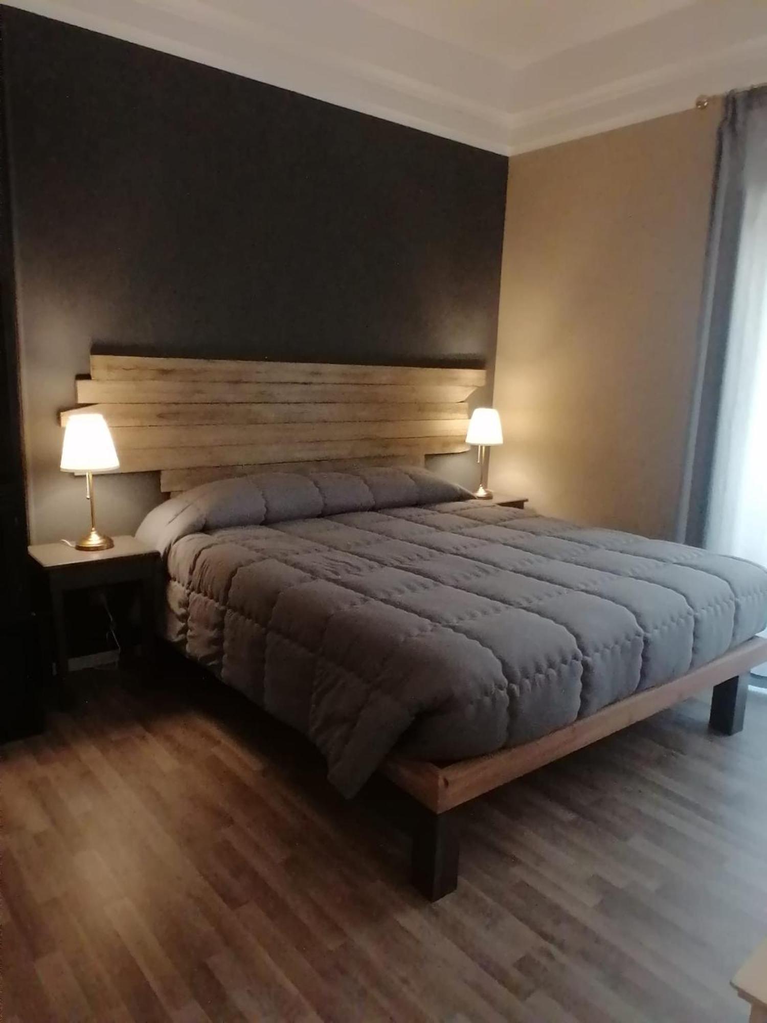 384 Guesthouse Rooms & Suite Энна Экстерьер фото